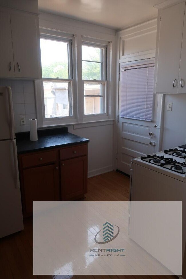 Photo - 1 bedroom in CHICAGO IL 60660 Unit 6335 - D3
