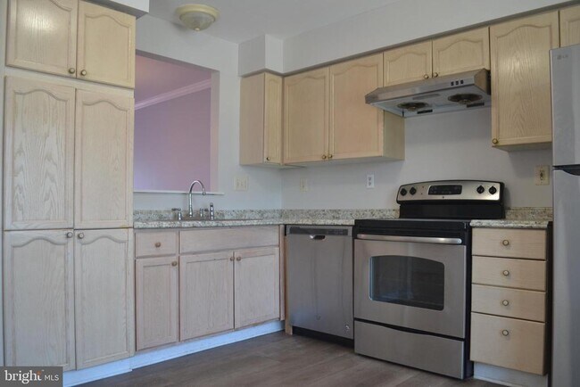 Photo - 7104 Collinsworth Pl