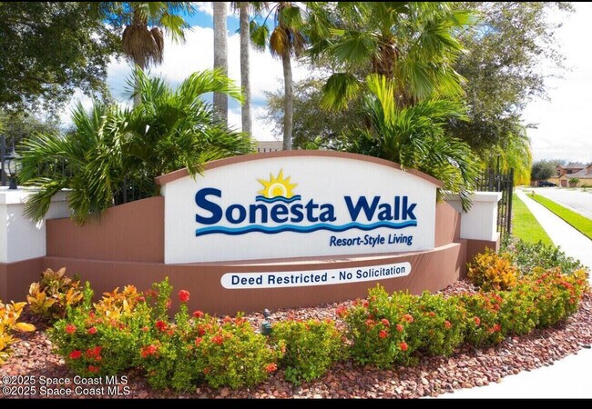 Photo - 995 Luminary Cir