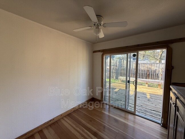 Photo - 620 W 4th Ave