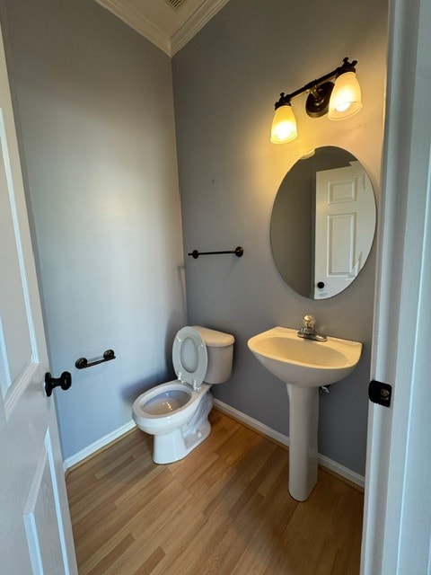 Half bath at propery entrance - 61 Harbour Heights Dr