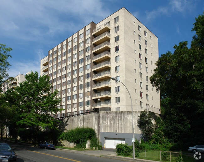 Stepping Stones Apartments For Rent in White Plains, NY