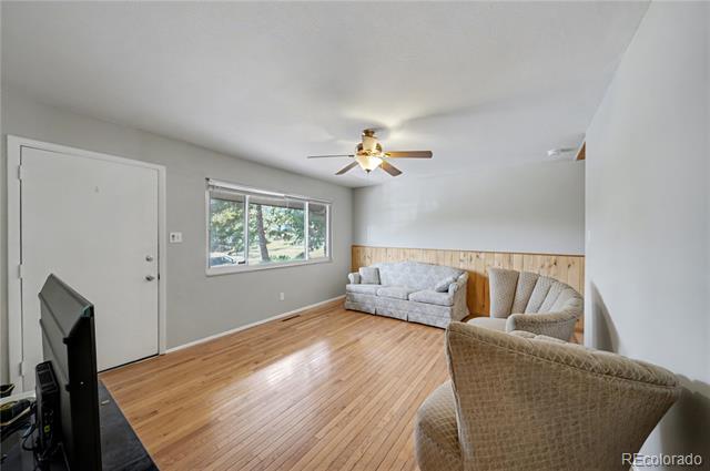 Photo - 806 Paradise Ln