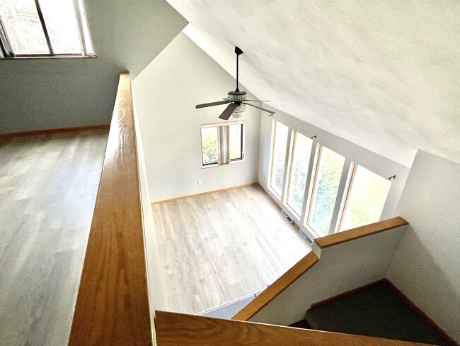 LR from stairs - 21 Hampstead Rd Townhome