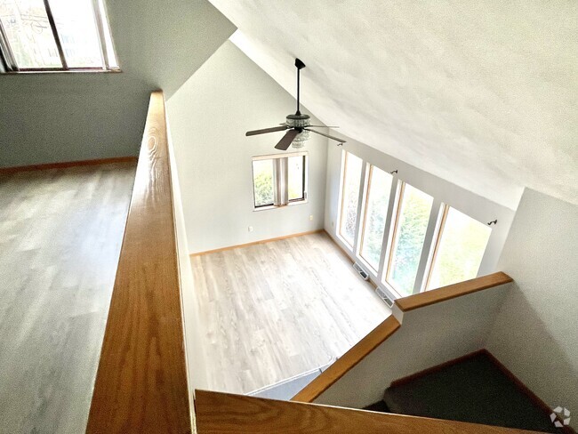 LR from stairs - 21 Hampstead Rd Rental