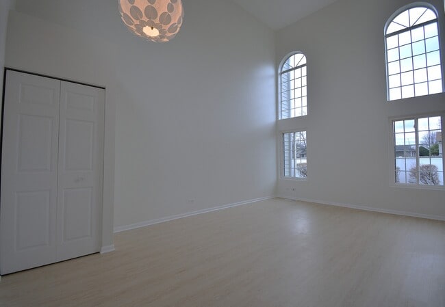 Photo - 1151 Longford Rd