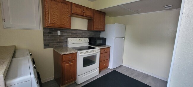 Photo - 602 SE 7th St Unit B