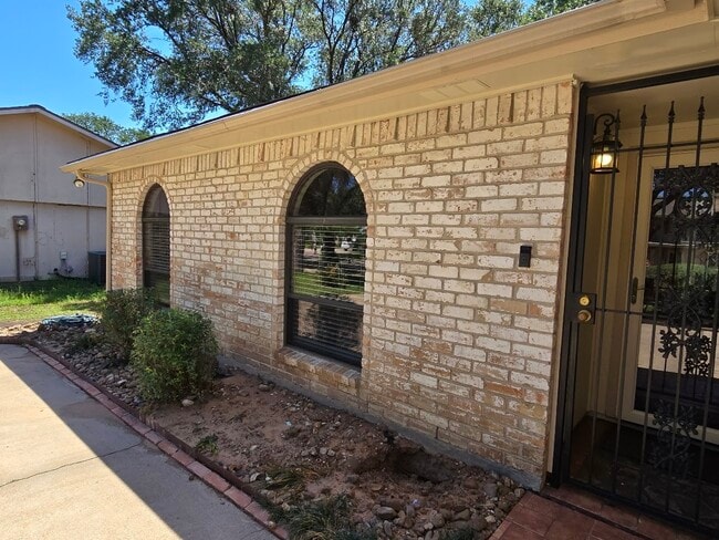 Photo - 4055 Cypressdale Dr