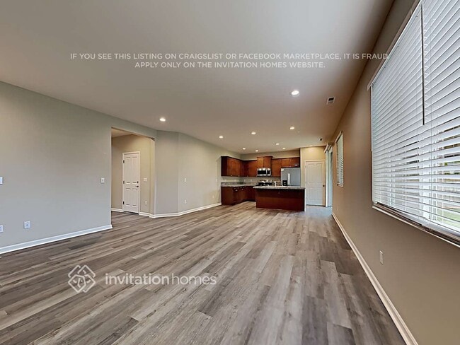 Photo - 17312 83 Ave Ct E