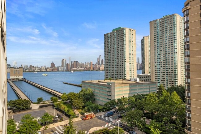 Building Photo - 20 Newport Pkwy Unit 1202R
