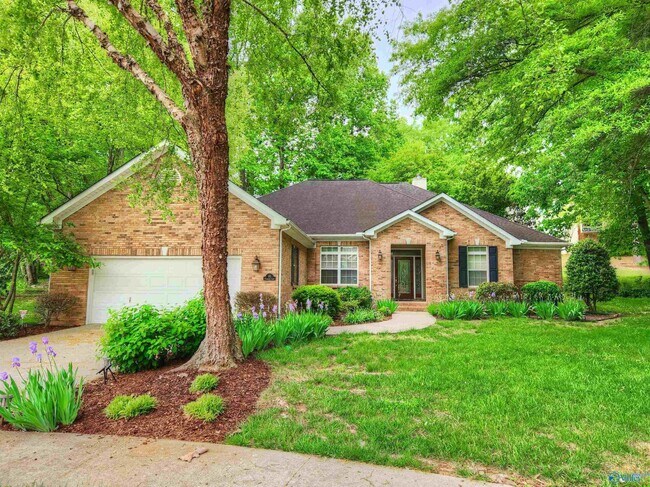 Photo - 93 Fernbrook Ct