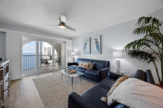 Photo - 26000 Hickory Blvd Unit 805