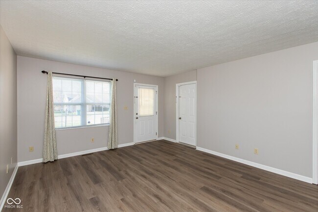 Photo - 2099 Galaxy Dr