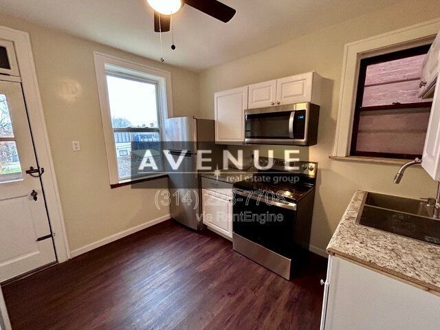 Photo - 2633 Russell Blvd