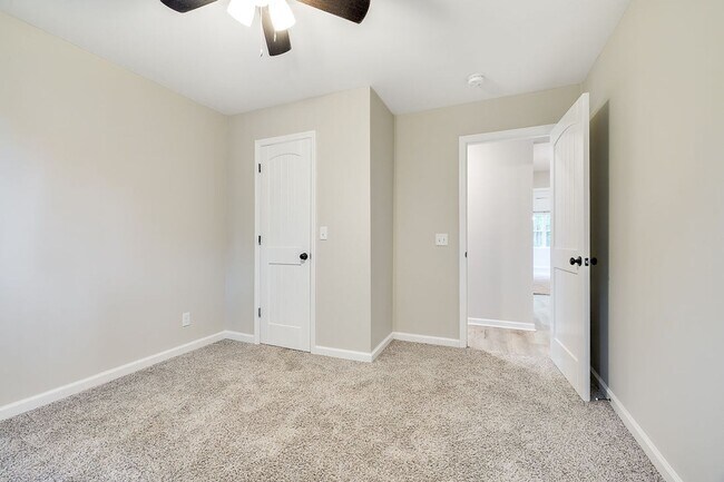 Photo - Freshly Painted 4 Bed Home on Huge Lot wit...