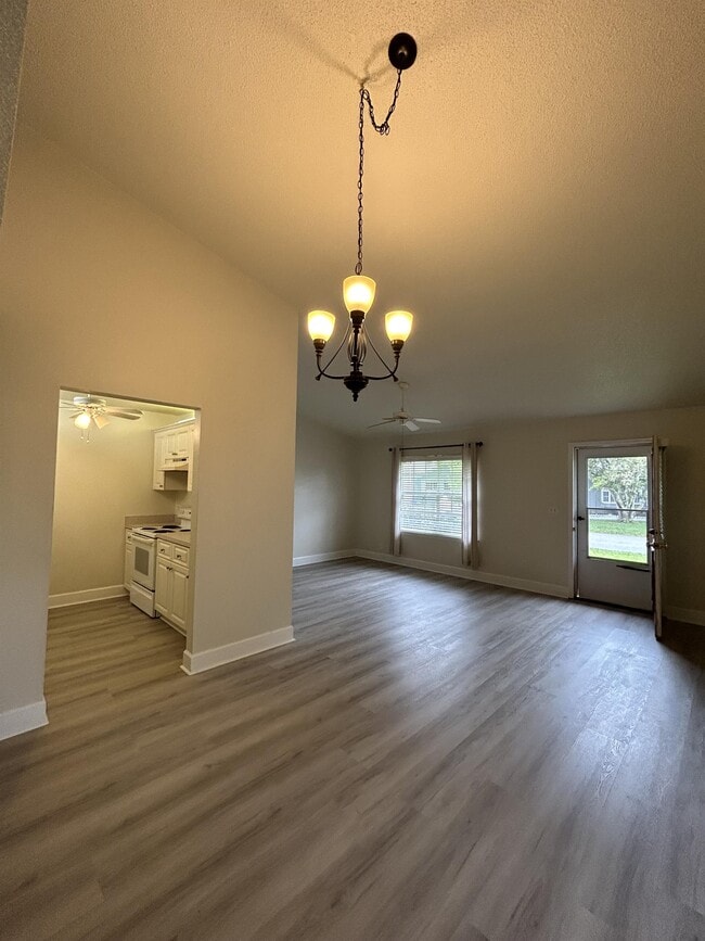 Photo - 14 Birdie Dr