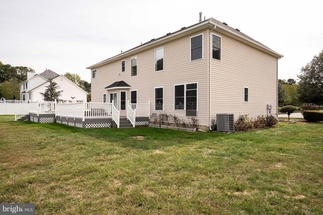 Photo - 27 Samantha Dr