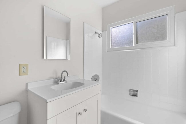 Photo - 330 W Alameda