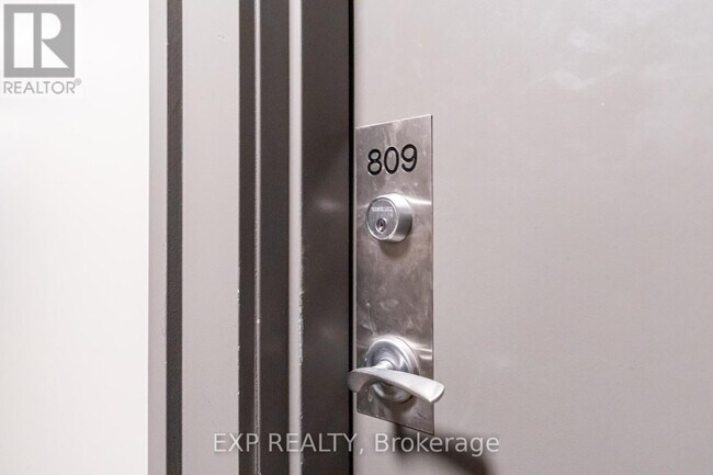 Photo - 11 St Joseph St Unit 809