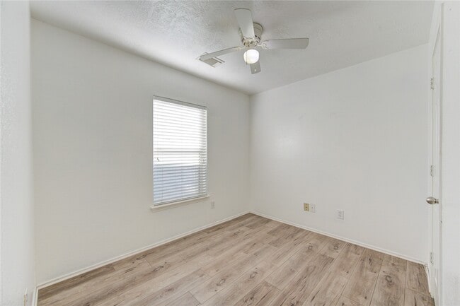 Photo - 7930 Northfork Hollow Ln