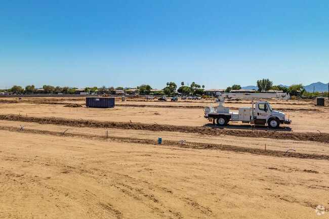 Building Photo - Zenn at Skyview