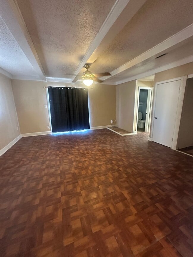 Photo - Large 3b 2b Home