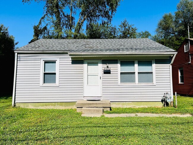 2 bedroom off of Algonquin & Bells Lane- S... - 2 bedroom off of Algonquin & Bells Lane- S... House