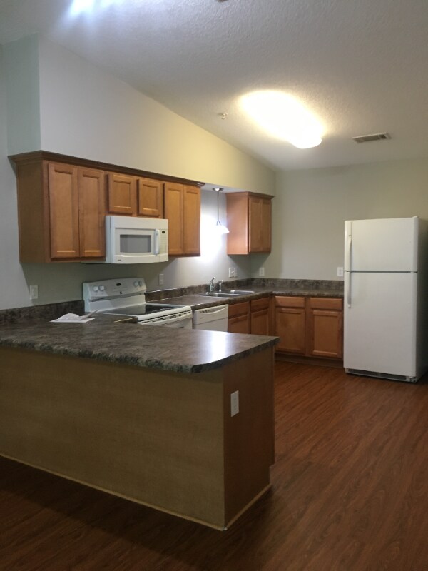 Photo - 4672 Crossing Ct Apartment Unit 203