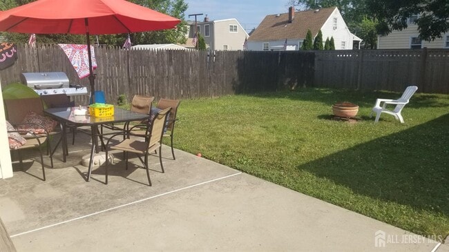 Photo - 33 Avenel St