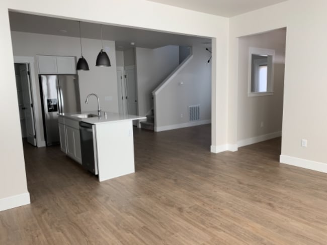 Photo - 6103 Farmstead Ave