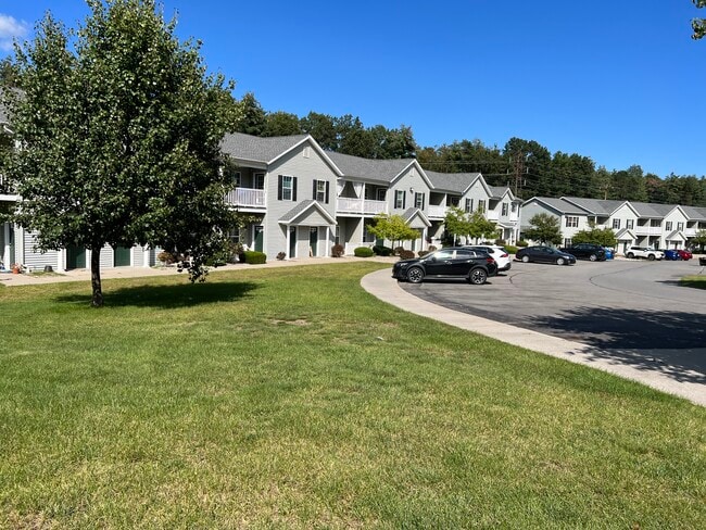 The Residence at Fort Hunter - The Residence at Fort Hunter Apartments