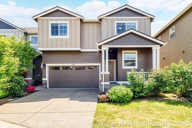 Building Photo - Beautiful 4 BD* 2.5 BA* Single Family Home...