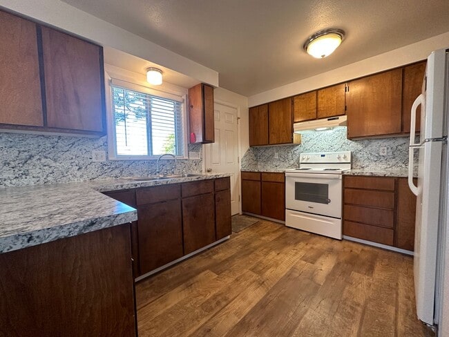 Photo - 2bed, 1bath, 800 Sq.ft. apartment - Nampa - Near NNU Unidad 1008 Holly Street