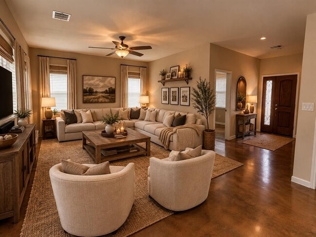 841 Scenic Cir
