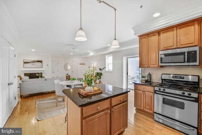 Photo - 1300 Taylor St NW Unit 203