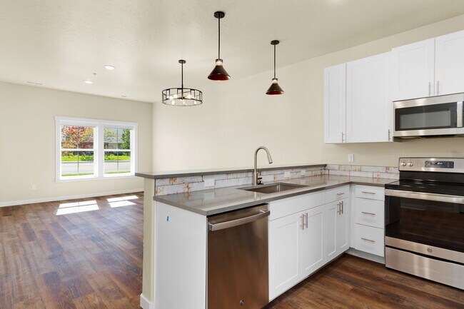 Photo - Five Mile Crossing Townhomes