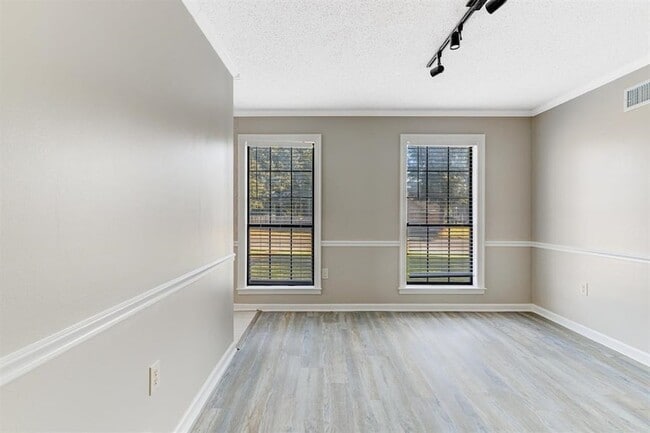 Photo - 7801 Autumn Creek Dr
