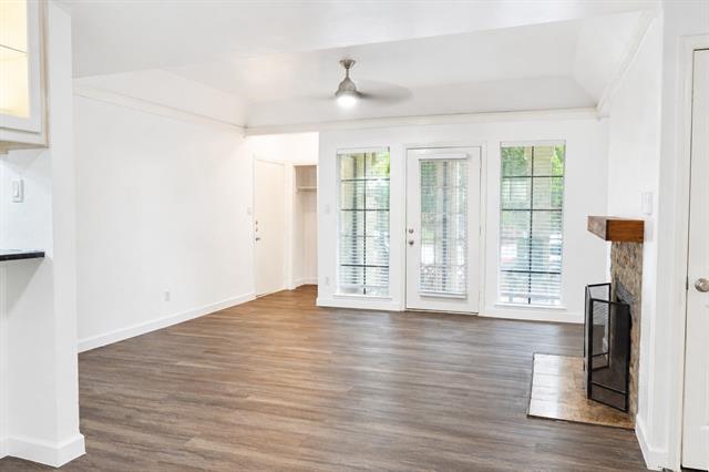 Photo - 3105 San Jacinto St Unit 117