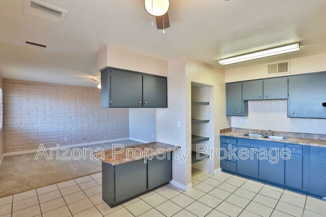 Photo - 2237 W Cortez Ave