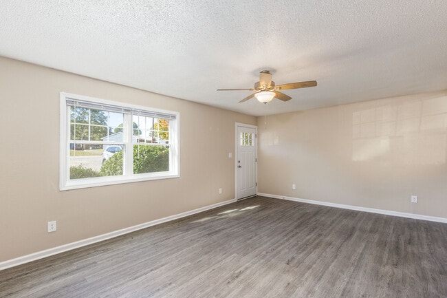 Photo - Sanford Estates Apartments