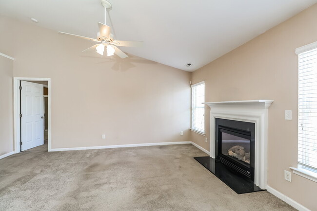 Photo - 722 Hope St