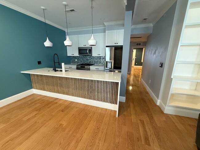 Building Photo - 31 Boardman St Unit 5