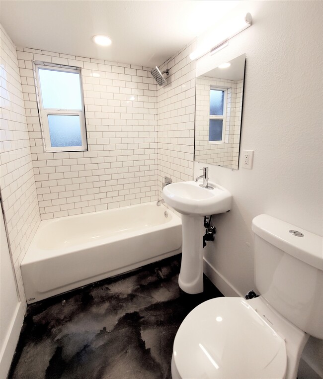 1538 W McDowell Rd Unit 3
