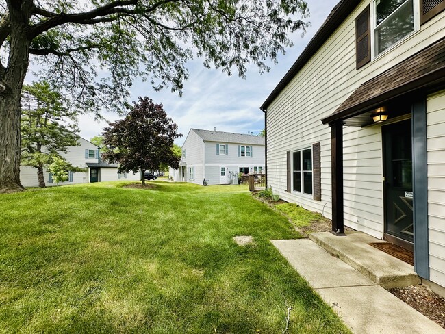 Photo - 2450 Devonshire Ct