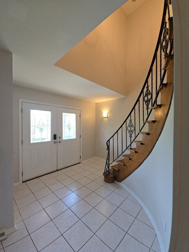 Photo - 6386 Taylor Rd