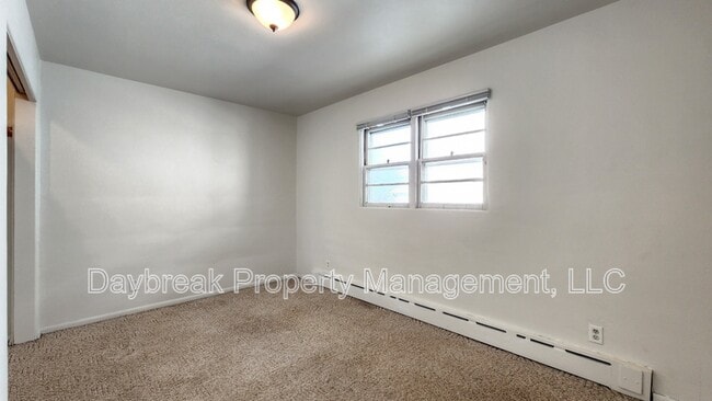 Building Photo - 1201-11 1/2 11 1/2 St N Rental