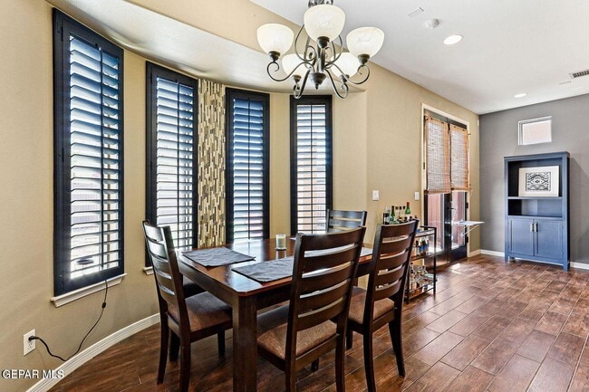 Photo - 2244 Honour Point Pl