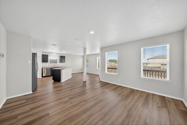 Photo - 8203 Rocky Pebble