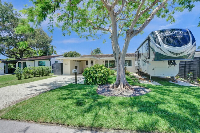 Photo - 1041 SW 32nd St House