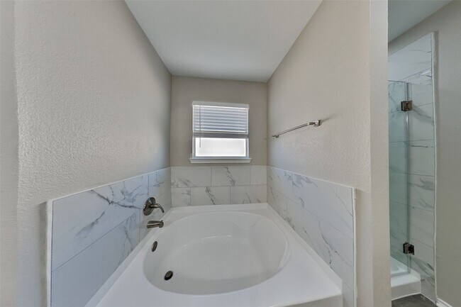 Photo - 20911 Hazy Bluff Ct